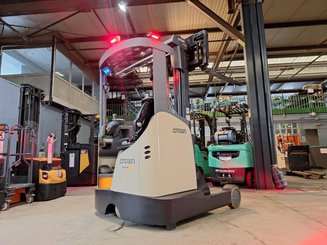 Reach truck Crown ESR5260-2,0 - 9