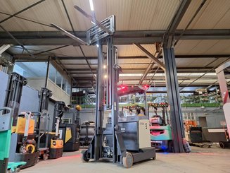 Reach truck Crown ESR5260-2,0 - 17