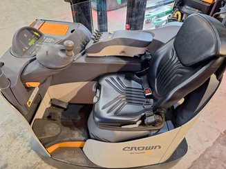 Reach truck Crown ESR5260-2,0 - 20
