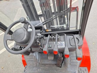 Four wheel front forklift Hangcha AE25 - 13