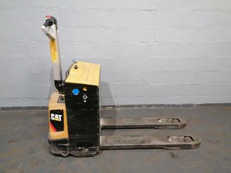 Pedestrian pallet truck Caterpillar NPP20N2