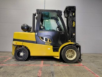 Four wheel front forklift Yale GLP55VX