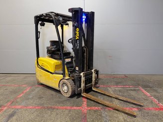 Three wheel front forklift Yale ERP16VT SWB - 1