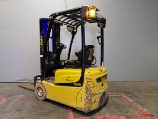 Three wheel front forklift Yale ERP16VT SWB - 2