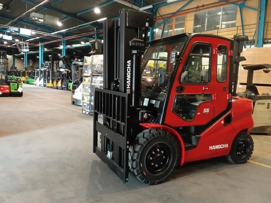 Four wheel front forklift Hangcha XF55D-2 - 1