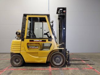 Four wheel front forklift Caterpillar GP25 - 5