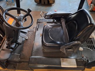 Three wheel front forklift Caterpillar EP18NT - 7