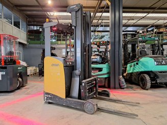 Reach truck Crown ESR5260-1.4 - 1