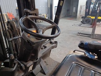 Four wheel front forklift Caterpillar EP25K-PAC