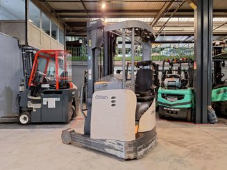 Reach truck Crown ESR5260-1.4 - 1
