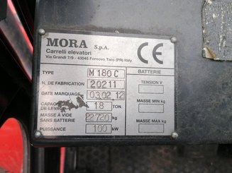 Four wheel front forklift Mora M180C
