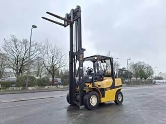 Four wheel front forklift Yale GLP40VX5