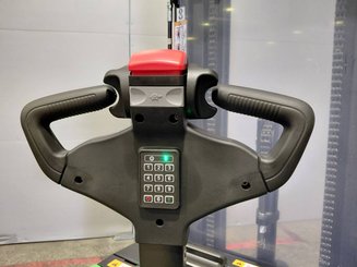 Stacker truck with folding platform Hangcha CDD16-XT1S-SiL