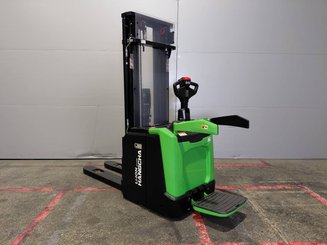 Stacker truck with folding platform Hangcha CDD16-XT1S-SiL