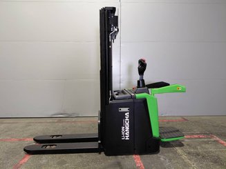 Stacker truck with folding platform Hangcha CDD16-XT1S-SiL