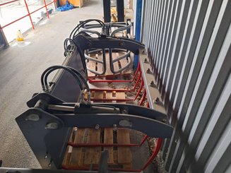 Handling accessories Manitech Fourches à fumier T150 H