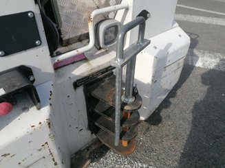 Tow tractor Charlatte T135