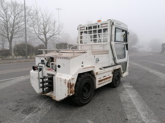Tow tractor Charlatte T135