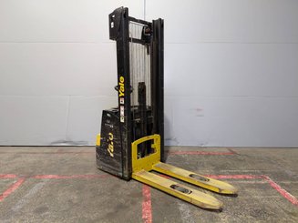 Pallet stacker Yale MS12AC - 2