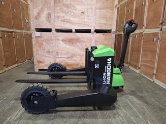 All terrain pallet truck Hangcha CBD15-TTi