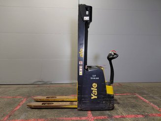 Pallet stacker Yale MS16 - 5