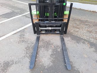 Four wheel front forklift Hangcha AE25-I