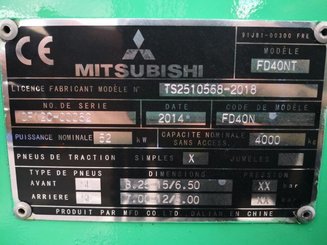 Four wheel front forklift Mitsubishi FD40N