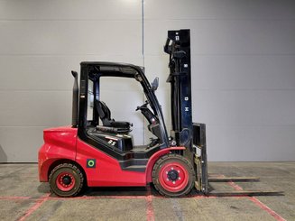 Four wheel front forklift Hangcha XF35D-2