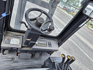 Four wheel front forklift Yale ERP30