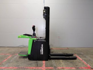 Stacker truck with folding platform Hangcha CDD16-XT1S-SiL