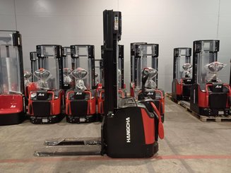 Stacker truck with folding platform Hangcha CDD16-AZ3S