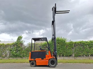 Four wheel front forklift Carer R45N5