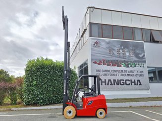 Four wheel front forklift Hangcha AE25