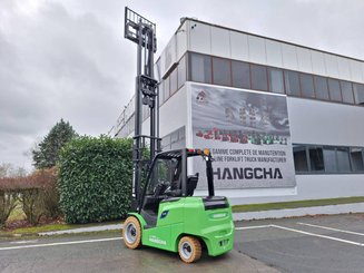 Four wheel front forklift Hangcha AE35-I