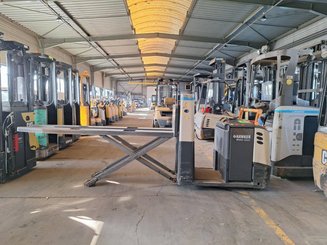 Low-level order picker Crown GPC3055-2.0