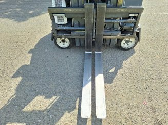 Four-way forklift AMLIFT AGILIFT 25-12-49