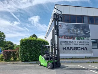 Four wheel front forklift Hangcha XC35i