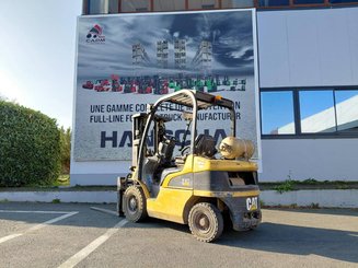 Four wheel front forklift Caterpillar GP20N - 3