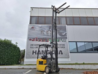 Three wheel front forklift Yale ERP16ATF - 4