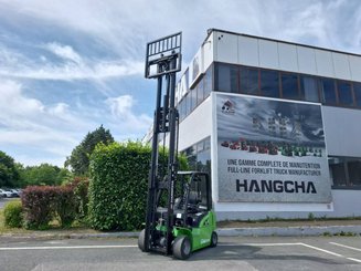 Four wheel front forklift Hangcha XC35i - 6