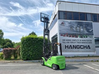 Four wheel front forklift Hangcha XC35i - 10