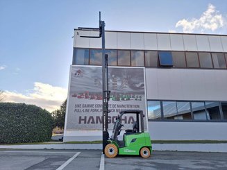 Four wheel front forklift Hangcha AE25-I - 10