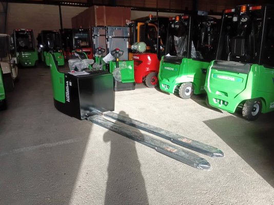 Stand-on pallet truck Hangcha CBD20-AC2S-iSU - 1