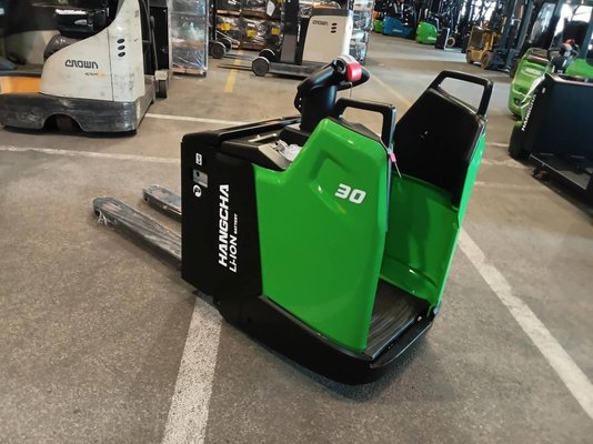 Stand-on pallet truck Hangcha CBD30-XT1S-SISU - 1