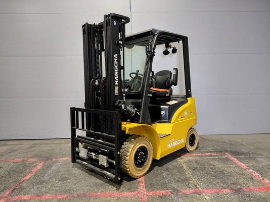 Four wheel front forklift Hangcha XE18i (CPD18-XEY2HA-SI)  - 1