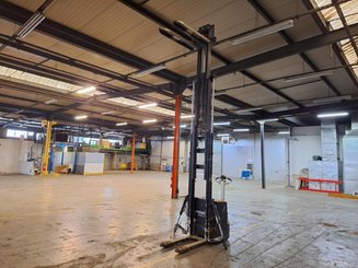 Pedestrian pallet stacker Caterpillar NSP16N2