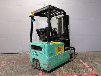 Three wheel front forklift Yale ERP16 ATF