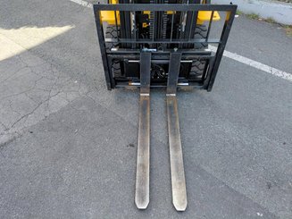 Four wheel front forklift Hangcha XE18i