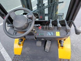 Four wheel front forklift Hangcha XE18i