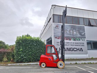 Four wheel front forklift Hangcha AE35